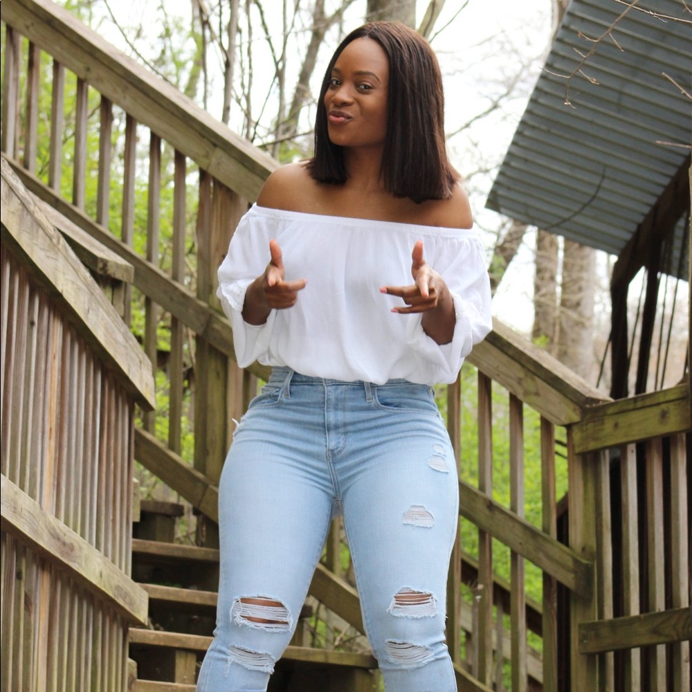 Meet your Posher, Maya